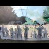 Cori sulla remigrazione e sfottò a Ranucci, l’arrivo dei giovani della Lega a Pontida
