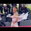 Venezia 83, Bianca Balti un angelo sul red carpet: il look con le ali incanta il Lido