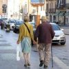 In Italia quasi 1,5 milioni con demenza, le associazioni: “Famiglie lasciate sole”