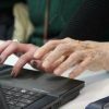 Foto ‘rubate’ su forum sessista, da Meloni a Schlein nessuna donna politica risparmiata