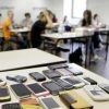 Scuola, Valditara propone a Ue divieto cellulari in classe