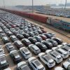 Mobilità, l’auto resta ‘regina’ degli spostamenti degli italiani ma crescono alternative