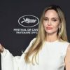 Angelina Jolie compie 50 anni, dal film mancato con gli 883 a icona mondiale