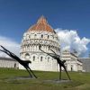 Due cavalli volanti ‘atterrano’ in Piazza dei Miracoli