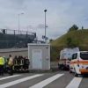 Lomazzo, scontro tra camion e pullman con 30 bambini a bordo: morta una maestra