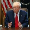 Male l’economia Usa: Trump incolpa Biden, ‘scagiona’ i dazi e promette il boom