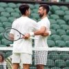 Alcaraz, passante da sogno con Djokovic a Wimbledon. Poi lo ‘sfotte’ – Video