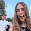 Clara e Fedez, la foto del ‘bacio’ fa infuriare lei: “L’arte della prospettiva”