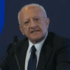 Sanità, De Luca: “Campania derubata di 3 mld in 10 anni, ora stesse risorse per tutte le regioni”