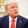 Trump blocca legge auto elettriche: “Per questo non piaccio più a Musk”. E annuncia dazi più alti