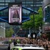 Ozzy Osbourne, in migliaia a Birmingham per l’ultimo addio sulle note di ‘Iron man’