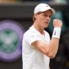 Wimbledon, Sinner passeggia contro Vukic e vola al terzo turno. Ora Martinez