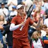 Sinner vince agli Us Open e autografa… un bambino