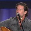 Addio a Brett James, cantante country da Grammy morto in un incidente aereo