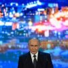 Ucraina, Ue adotta nuove sanzioni su Russia. 007 Gb: “Pace? Putin ci prende in giro”