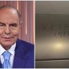 “Vespa infame”, la scritta spuntata in un ascensore della Rai. Rossi: “Intimidazioni inaccettabili”