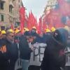 Ex Ilva, a Genova il corteo degli operai. Appello di Salis: “No alla violenza”