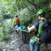 Precipita in un dirupo e finisce nel torrente, morto escursionista