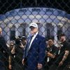 Gli 80 anni di Trump e lo show di arti marziali alla Casa Bianca davanti a 100mila persone