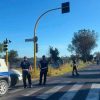 Roma, incendio nella pineta a ridosso di via del Lido di Castel Porziano
