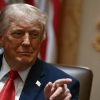 Trump: “Se l’Iran mi uccide, ci sarà una risposta mai vista”. Usa e Iran verso nuovi colloqui in Svizzera
