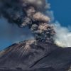 Eruzione Etna, sospesi fino alle 17 i voli in arrivo all’aeroporto di Catania