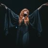 Florence and The Machine, a Milano il sogno (goth) di una notte di mezza estate