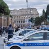 Fuochi d’artificio al Colosseo, agenti aggrediti: un arresto e una denuncia