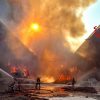 Incendio all’isola ecologica di Novate Milanese, un ferito