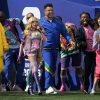 Mondiali, critiche su Madonna: “È in playback”. E Brad Pitt tifa Argentina