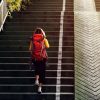 Giù rischio infarti e ictus, ecco perché fare le scale allunga la vita: lo studio