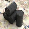 Prezzi petrolio in calo, Brent scende a 87,69 dollari: quanto costano benzina e diesel oggi