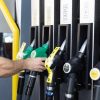 Carburanti, effetto tetto ai prezzi: giù benzina e gasolio, i listini di oggi