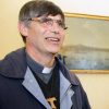 Don Patriciello: “Nozze ‘Me contro Te’ a pagamento ci interrogano, nel rapporto coi giovani qualcosa si è inceppato”