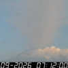 Etna, nube eruttiva alta 4 chilometri: voli sospesi fino alle 15 all’aeroporto di Catania