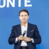 M5S, la base approva il programma in 20 punti: “L’invio di armi all’Ucraina allontana la pace”