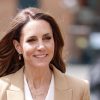 Principessa Kate Middleton a sorpresa nell’ospedale dove curò cancro, ringrazia medici e incontra pazienti