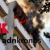 Roma, violento incendio in un palazzo: salvate tre persone, non si trova inquilino