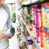 Spreco alimentare, non basta guardare la data: i 5 controlli prima di buttare il cibo