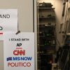 Usa, giudice ordina a Trump lo stop al bando dei media: “Riammetta alla Casa Bianca Cnn, MsNow e Politico”