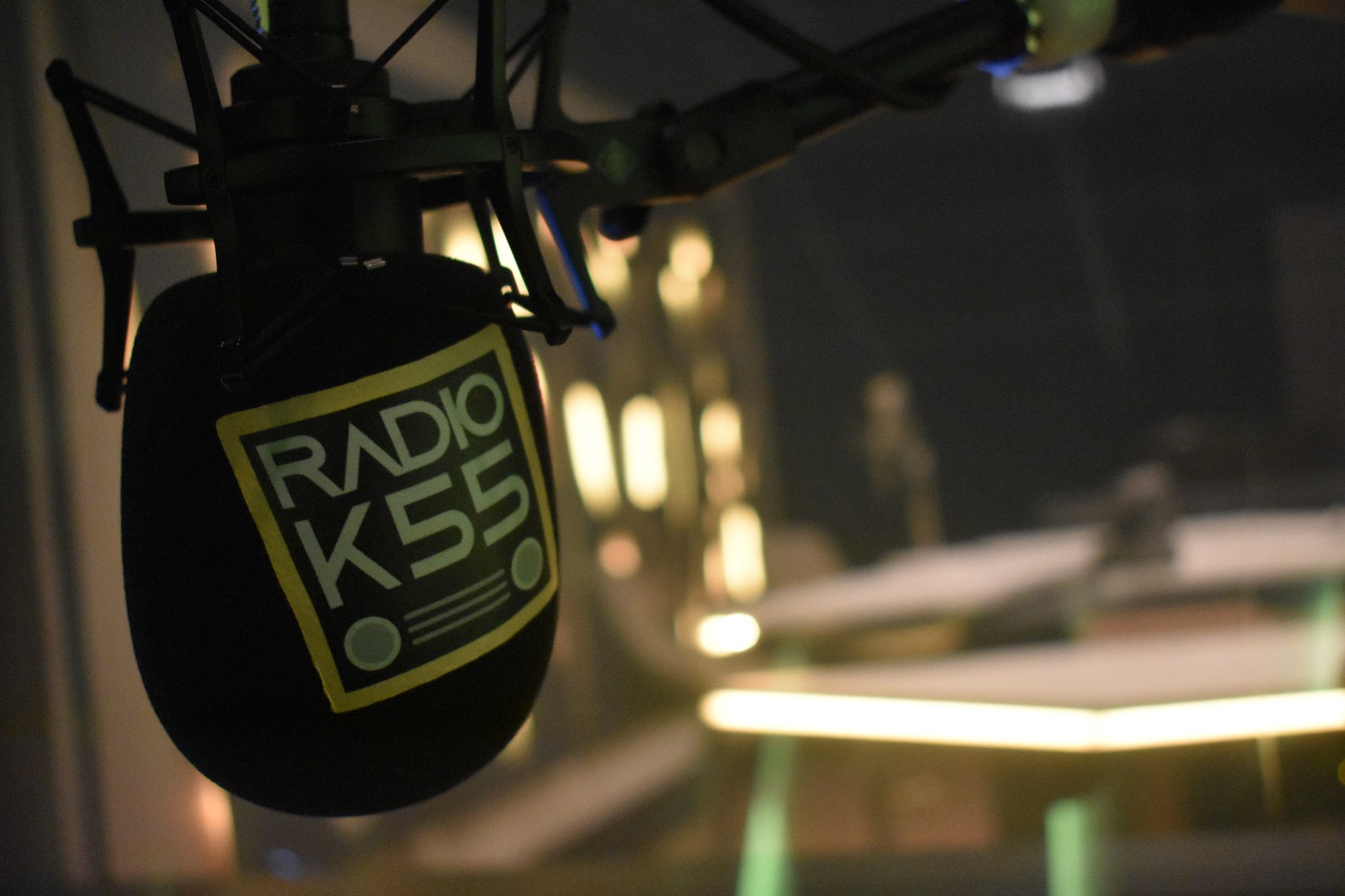 Microfono Radio K55 in studio — Lazio d'Impresa